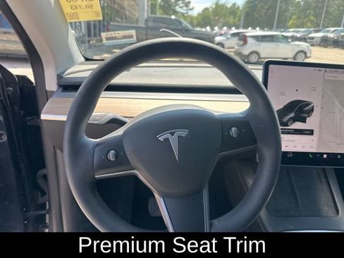 Used 2021 Tesla Model Y Long Range AWD/4WD image 21
