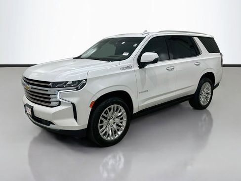 Used 2024 Chevrolet Tahoe High Country AWD/4WD image 3