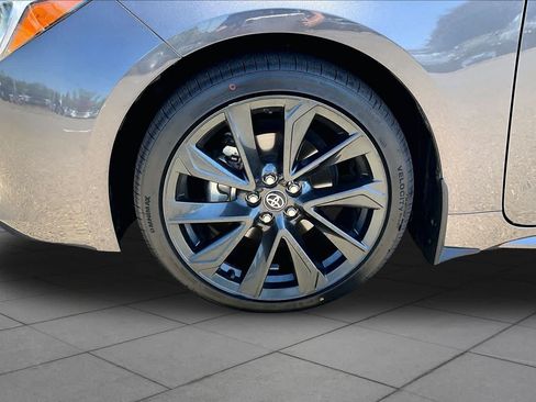 Certified 2025 Toyota Corolla XSE FWD image 10