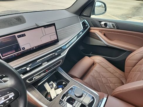 Used 2024 BMW X5 sDrive40i w/ Parking Assistance Package image 6