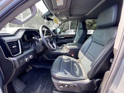 Used 2025 GMC Sierra 2500 Denali w/ Denali Reserve Package AWD/4WD image 10