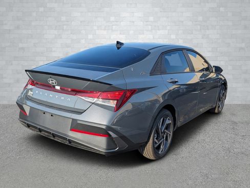 New 2025 Hyundai Elantra Sport image 5