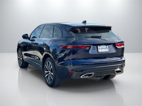 Used 2024 Jaguar F-PACE R-Dynamic S image 7