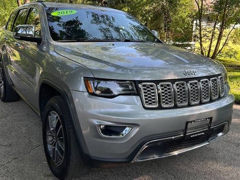Used 2019 Jeep Grand Cherokee Limited w/ Luxury Group II image 4