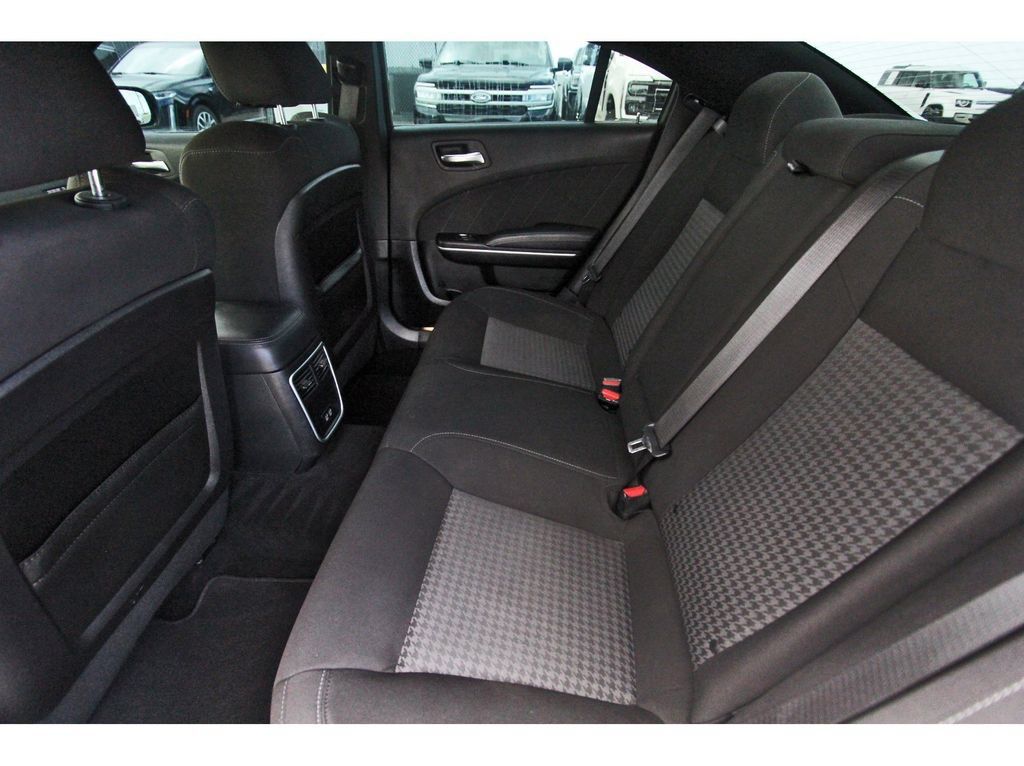 Used 2022 Dodge Charger Scat Pack RWD image 7