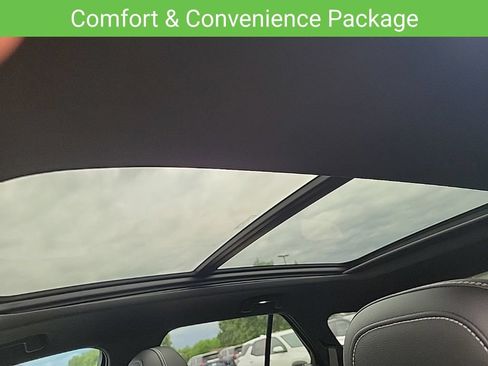 Certified 2024 Chevrolet Blazer EV LT AWD/4WD image 9