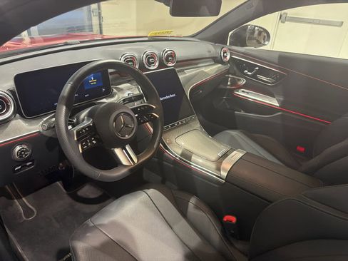 Used 2024 Mercedes-Benz CLE 300 4MATIC Coupe image 8