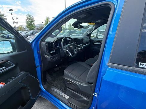 Used 2025 Chevrolet Silverado 1500 LT AWD/4WD image 11