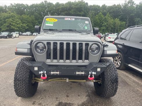 Used 2023 Jeep Gladiator Rubicon w/ LED Lighting Group AWD/4WD image 2