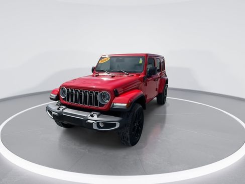 Used 2025 Jeep Wrangler Unlimited Sahara w/ Safety Group AWD/4WD image 6