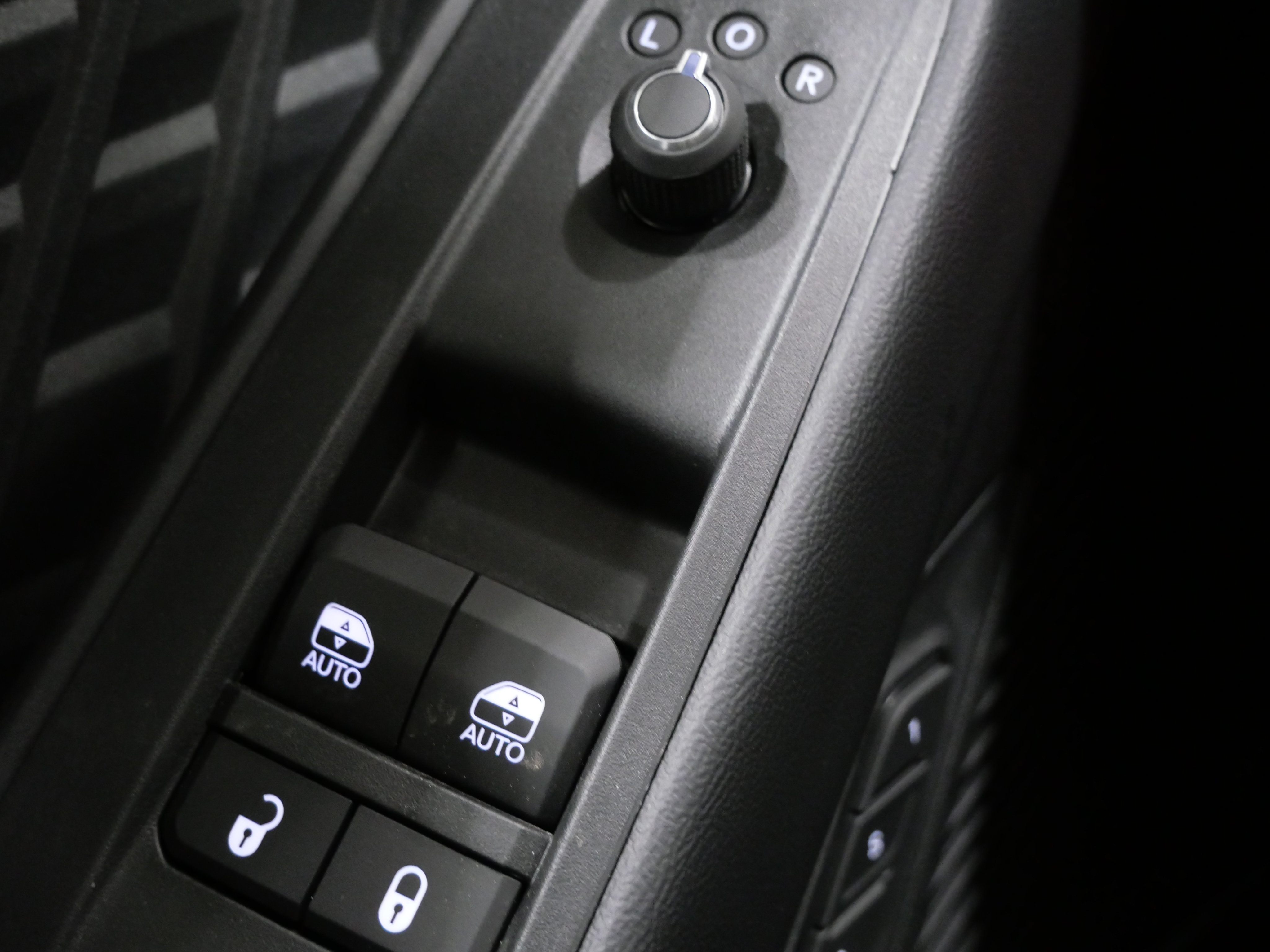 New 2026 Dodge Charger R/T AWD/4WD image 13