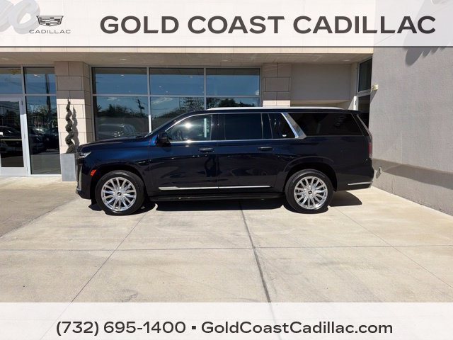 Certified 2023 Cadillac Escalade ESV Premium Luxury w/ Performance Package AWD/4WD image 2