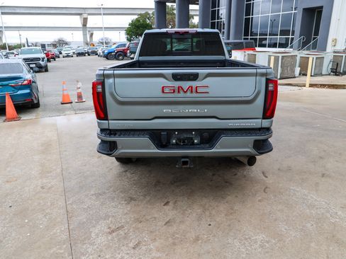Used 2024 GMC Sierra 3500 Denali w/ Denali Reserve Package image 8