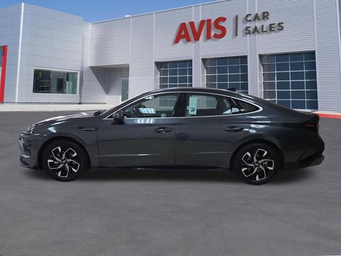 Used 2025 Hyundai Sonata SEL FWD image 10