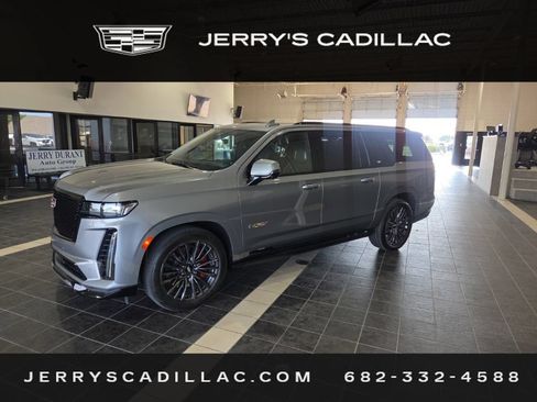 Used 2024 Cadillac Escalade ESV V AWD/4WD image 1