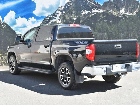 Used 2019 Toyota Tundra SR5 w/ TRD Off Road Package image 9