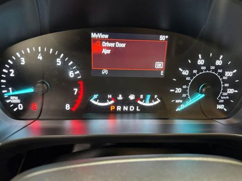 Used 2020 Ford Escape SE image 2