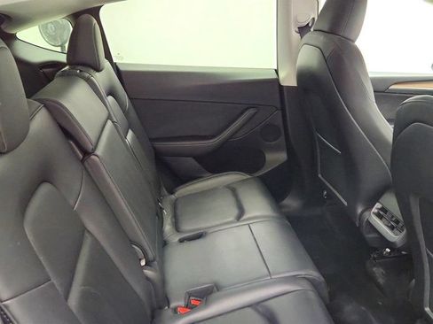Used 2023 Tesla Model Y Long Range AWD/4WD image 26