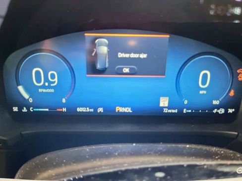 Used 2025 Ford Escape Active w/ Active Premium Tech Pack FWD image 8