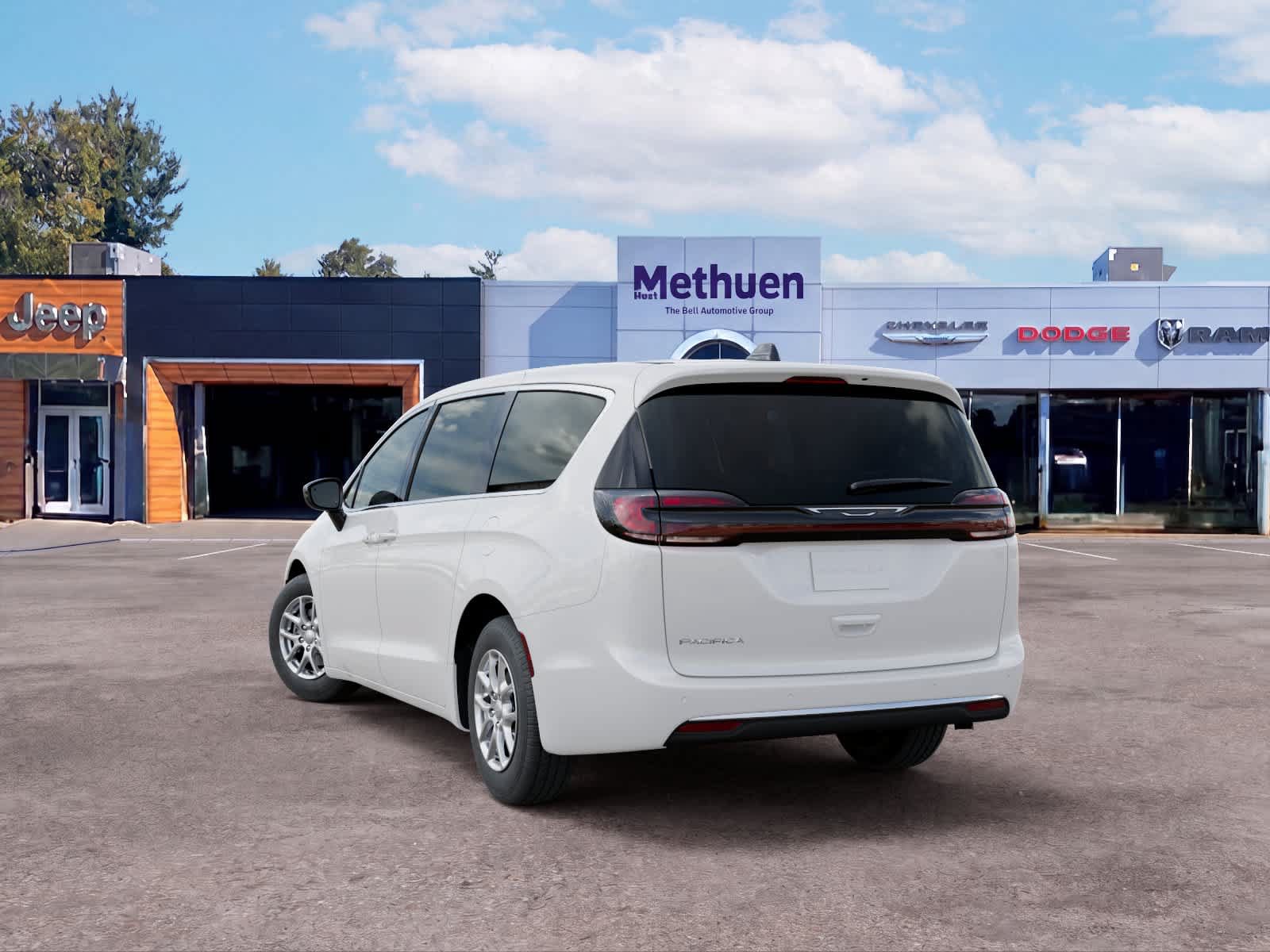 New 2027 Chrysler Pacifica Select FWD image 3