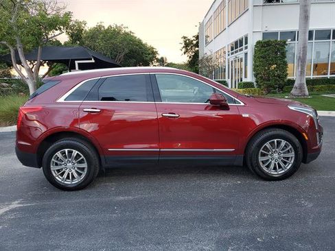 Used 2018 Cadillac XT5 Luxury w/ Driver Awareness Package image 26