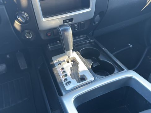Used 2015 Nissan Titan PRO-4X AWD/4WD image 23