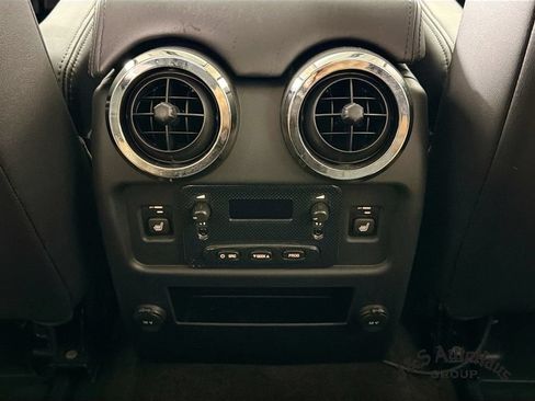 Used 2005 HUMMER H2 SUT w/ Preferred Equipment Group AWD/4WD image 29
