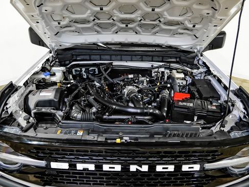 Used 2023 Ford Bronco Wildtrak AWD/4WD image 60