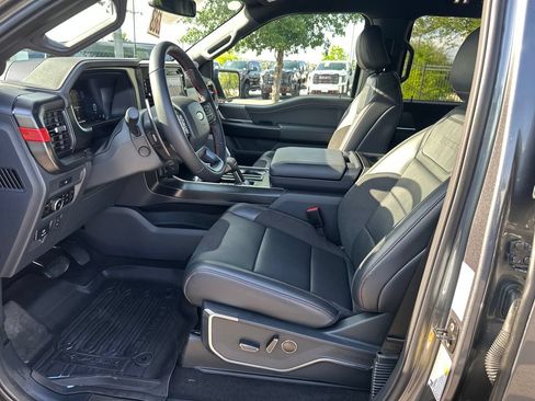 Used 2025 Ford F150 Raptor AWD/4WD image 23