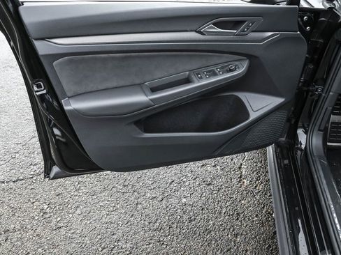 New 2026 Volkswagen GTI SE FWD image 33