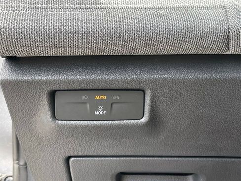 Certified 2025 Volkswagen Tiguan S AWD/4WD image 15