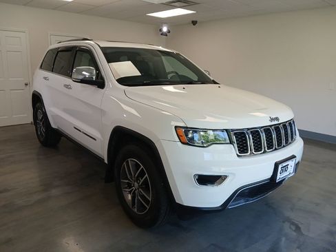 Used 2017 Jeep Grand Cherokee Limited AWD/4WD image 1