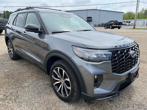 Used 2026 Ford Explorer ST-Line AWD/4WD image 5