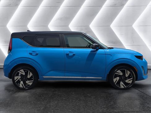 Used 2024 Kia Soul GT-Line FWD image 6