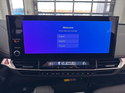 Certified 2025 Toyota Sienna XSE image 26