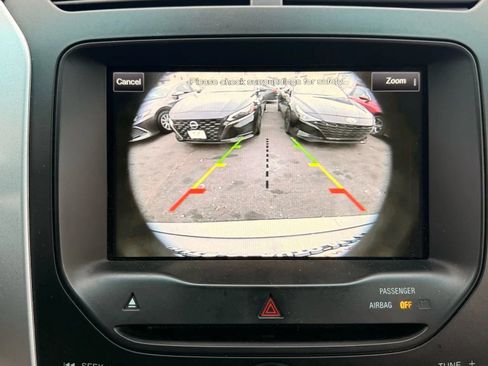 Used 2012 Ford Explorer XLT image 24