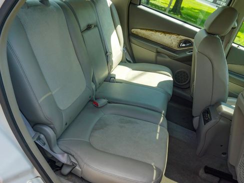 Used 2005 Chevrolet Malibu LT FWD image 15