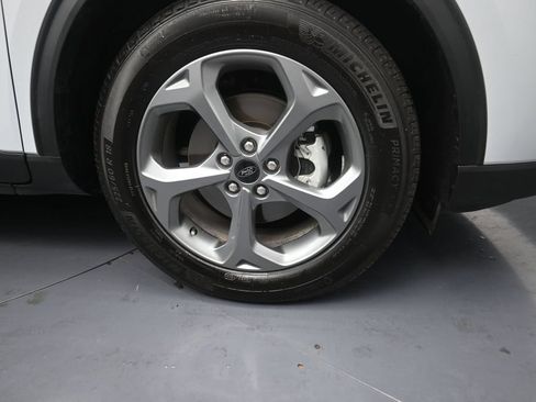Used 2025 Ford Escape ST-Line w/ Tech Pack #1 FWD image 5