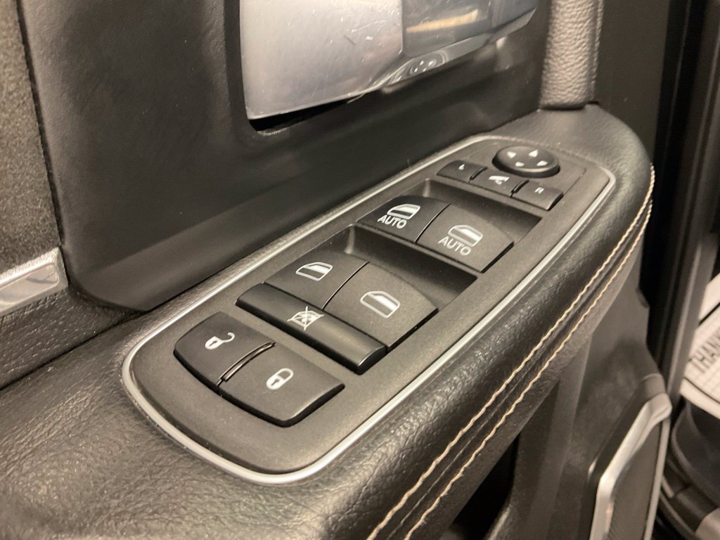 Used 2022 RAM 2500 Laramie AWD/4WD image 18