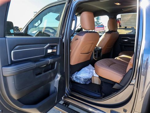 New 2025 RAM 2500 Big Horn image 36