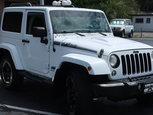 Used 2014 Jeep Wrangler Sahara AWD/4WD image 3