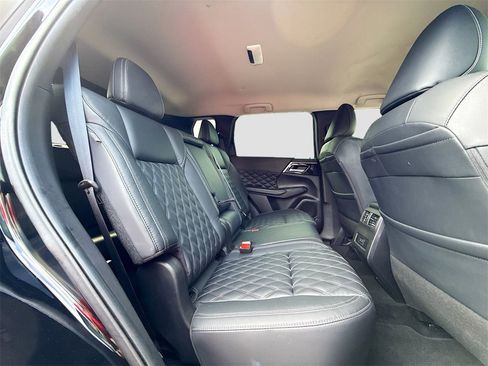 Used 2022 Mitsubishi Outlander SEL image 30