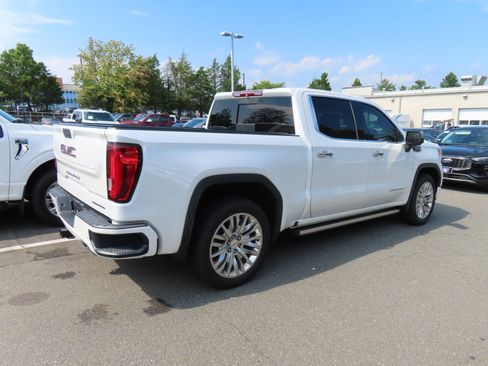 Used 2019 GMC Sierra 1500 Denali w/ Denali Ultimate Package AWD/4WD image 5