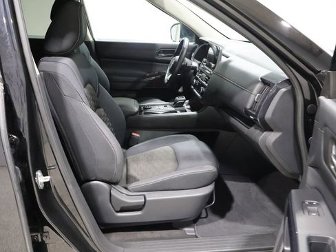 Used 2024 Nissan Pathfinder S AWD/4WD image 22