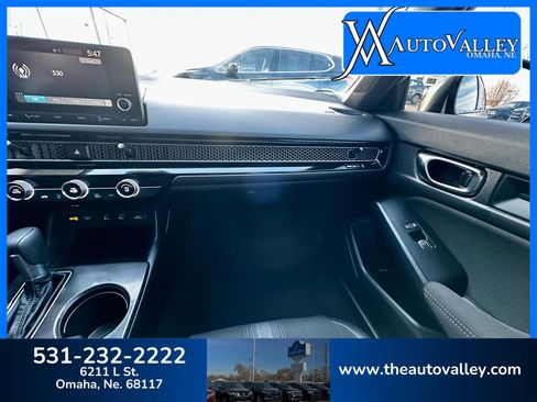 Used 2025 Honda Civic Sport image 30