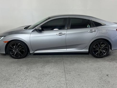 Used 2019 Honda Civic Sport image 5