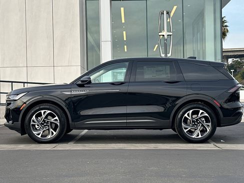 New 2026 Lincoln Nautilus Premier w/ Equipment Group 102A image 6