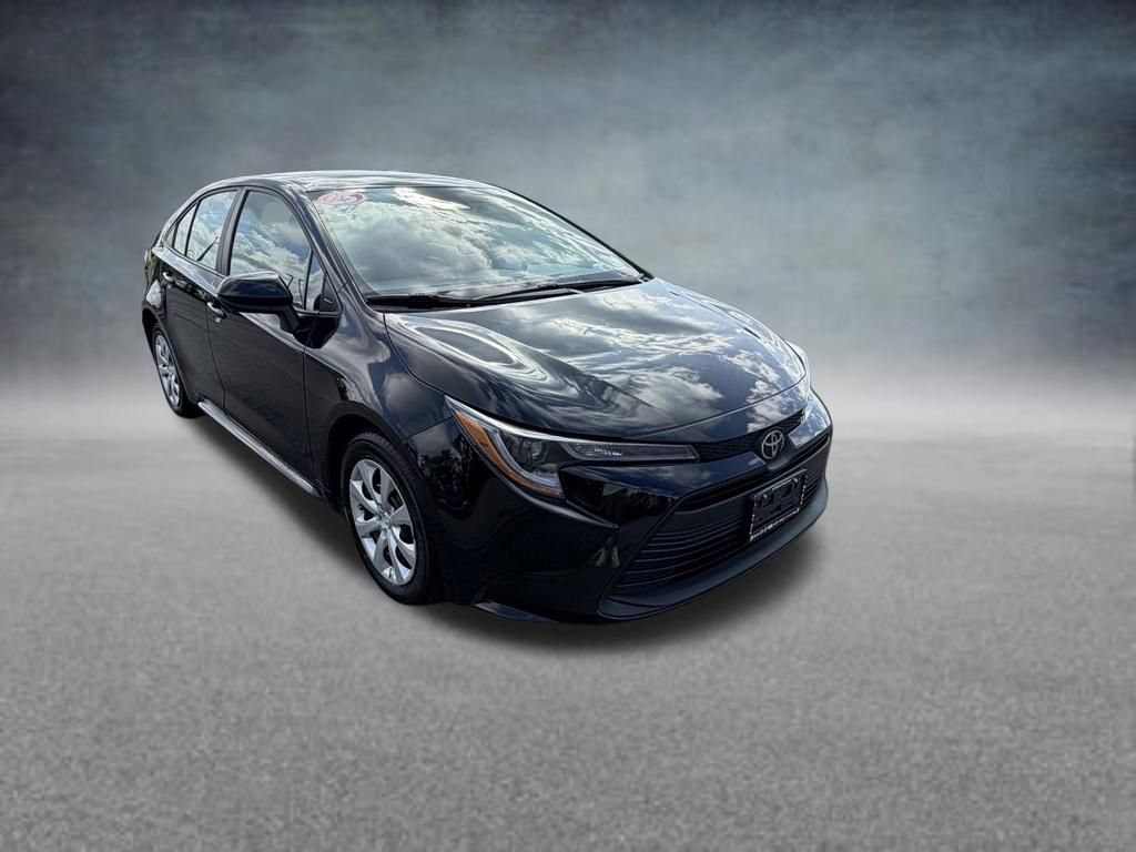 Used 2025 Toyota Corolla LE FWD image 8