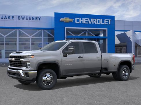 New 2026 Chevrolet Silverado 3500 LT w/ All Star Edition image 2