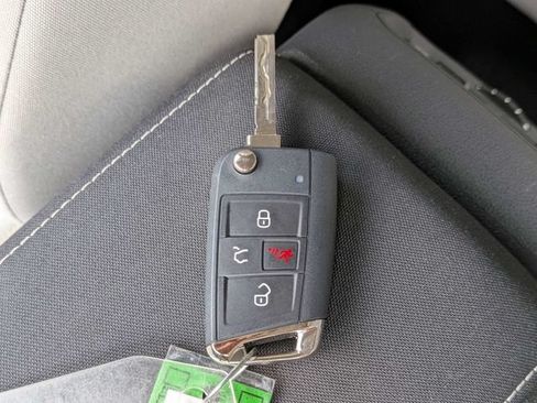 Certified 2021 Volkswagen Tiguan S FWD image 27